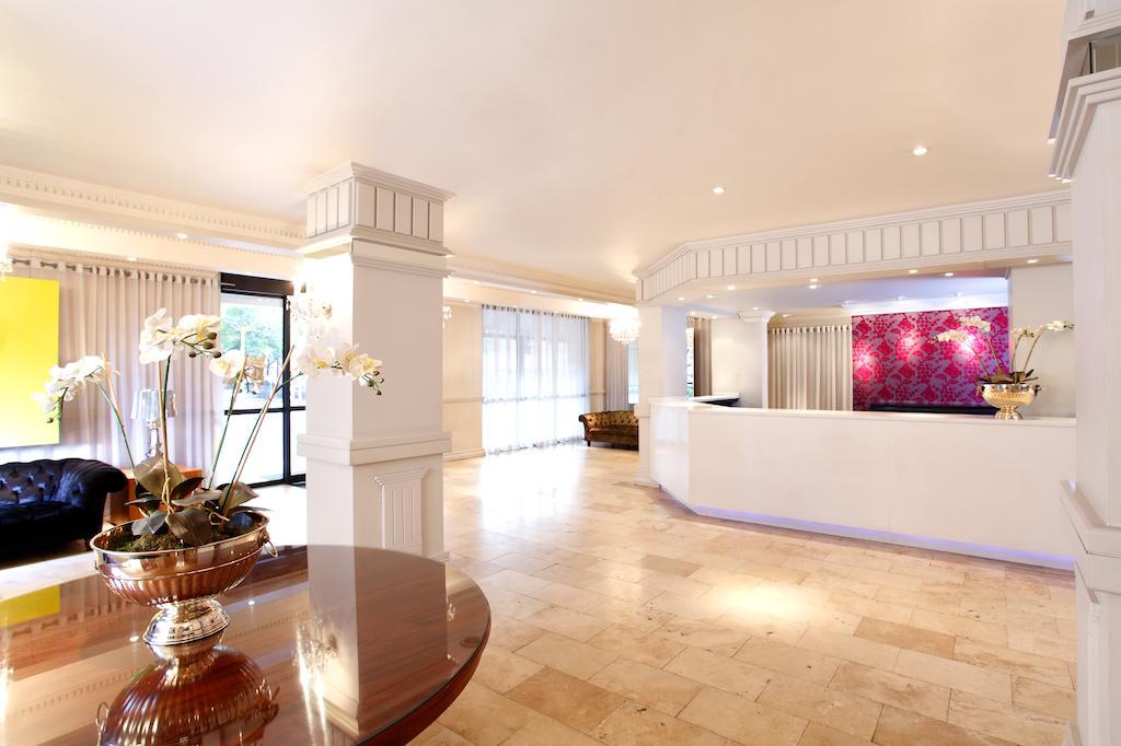 Manhattan Hotel Pretoria-Noord Dış mekan fotoğraf
